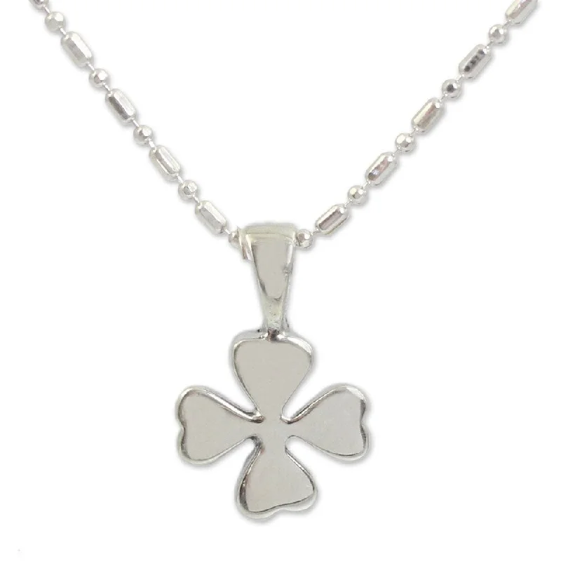 personalized family tree pendant necklace-Handmade Sterling Silver 'Lucky Clover' Necklace (Thailand) - 7'6" x 9'6"