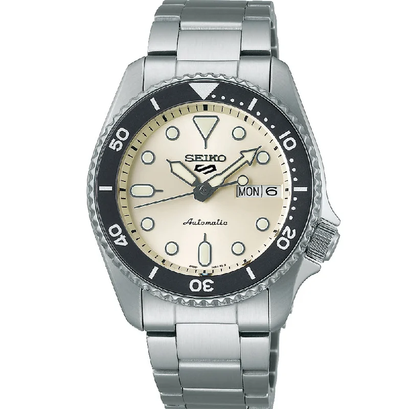 women’s watches with diamond accents and minimalist design-Seiko 5 SRPK31K Sports SKX Series