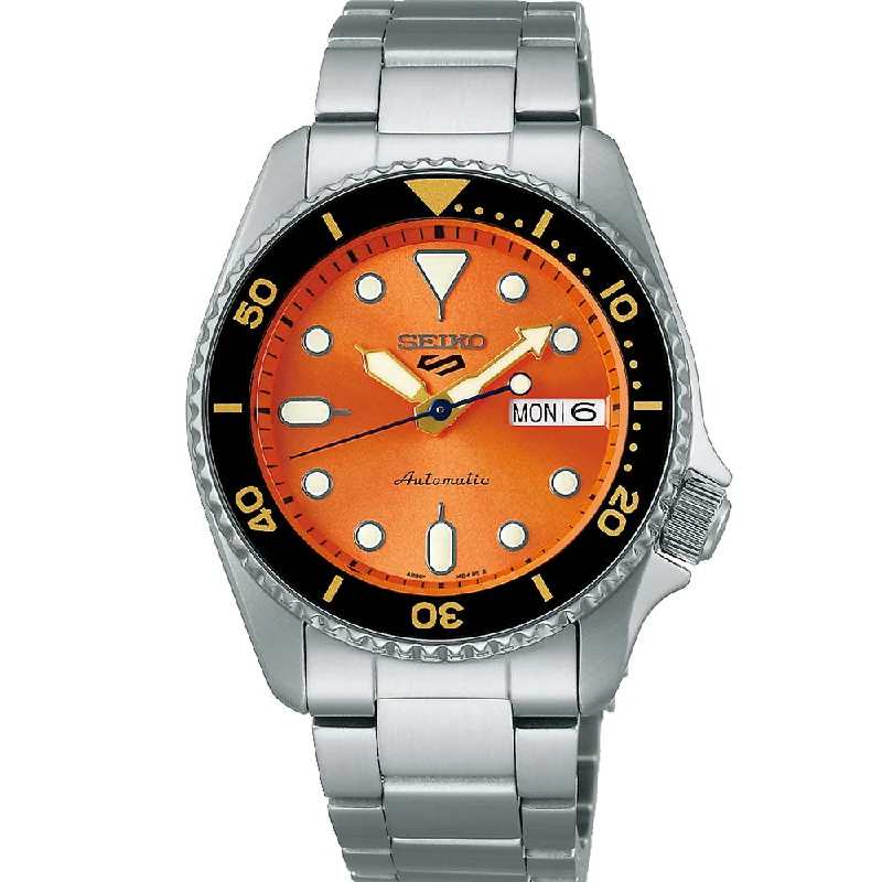 hybrid watches for men with health tracking and sporty look-Seiko 5 SRPK35K Sports SKX Series